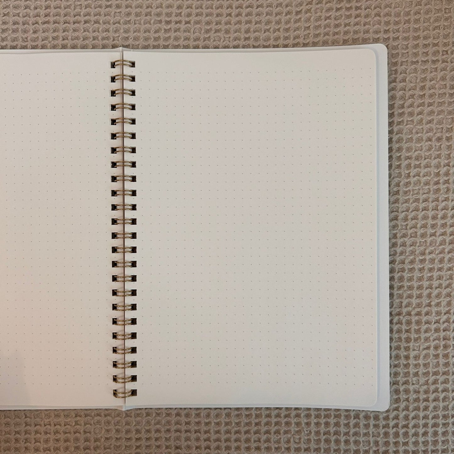 Midori Ring Notebook A5 Dot Grid